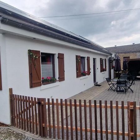 La Petite Suisse Bed & Breakfast Malmedy Exterior photo